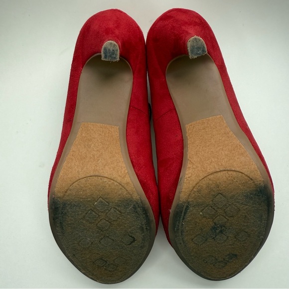 DailyShoes Round Toe Buckle Strap Cushioned Dress Heels Red Suede Women Size 10 - Picture 11 of 14